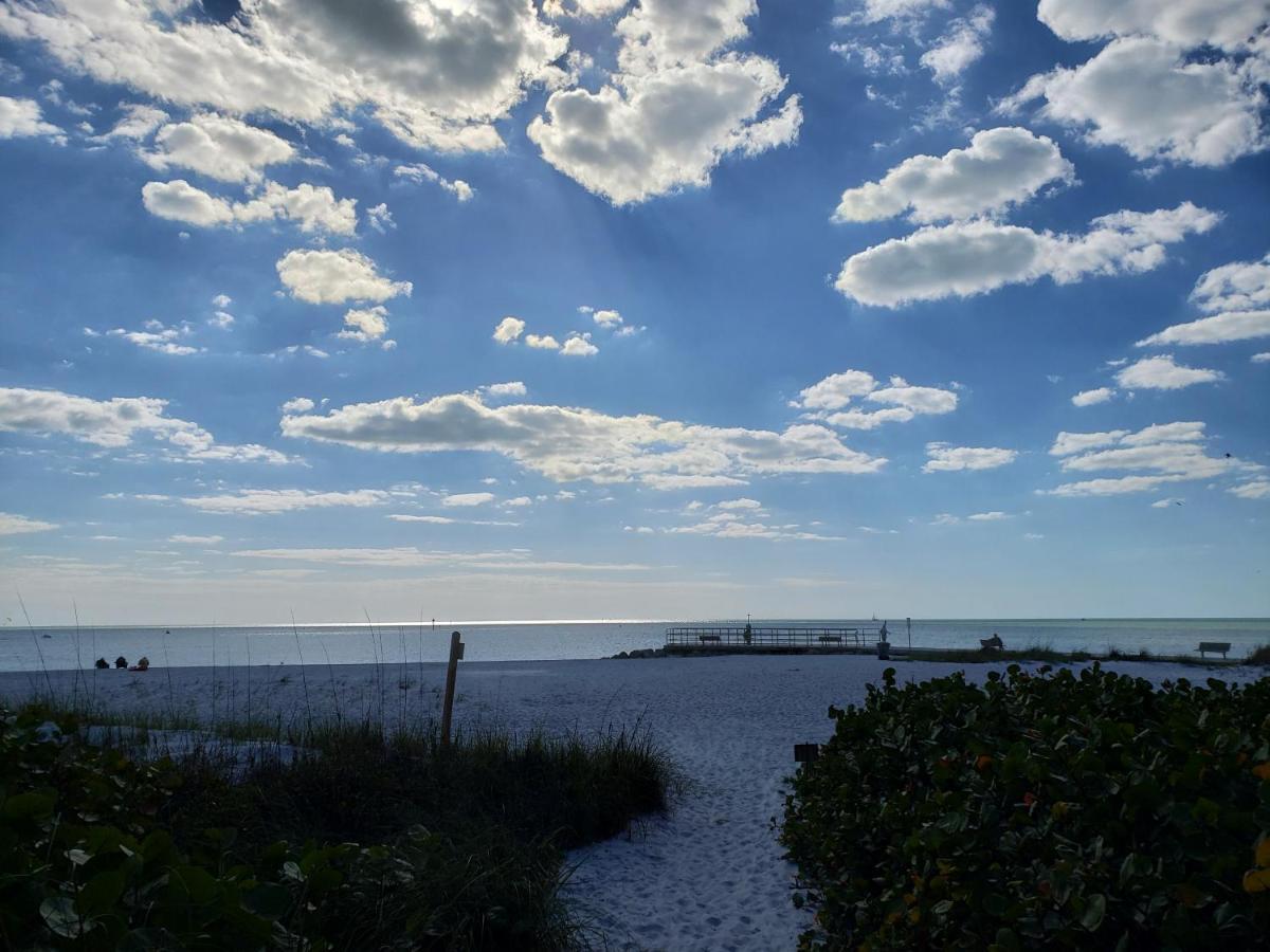 Nordvind Beach Resort Treasure Island Bagian luar foto